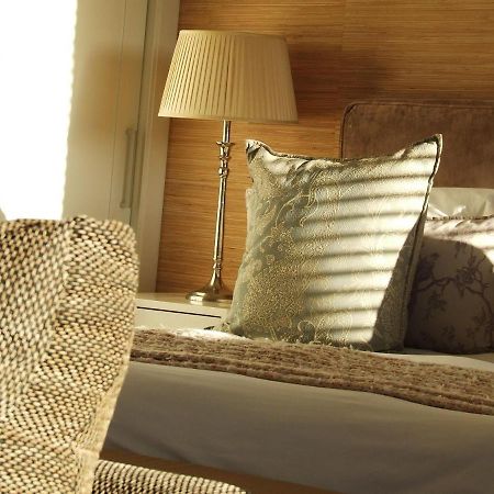 210 Gallery Luxury Studio Apartment クニスナ エクステリア 写真
